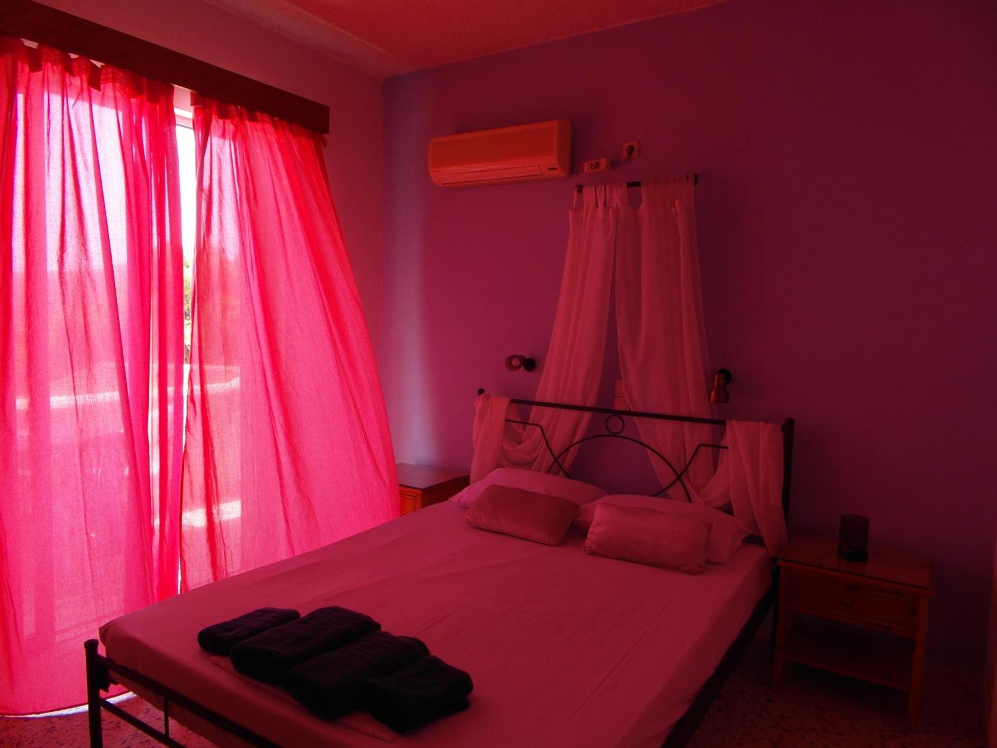 Eri Studios Agia Marina (Aegina) Quarto foto